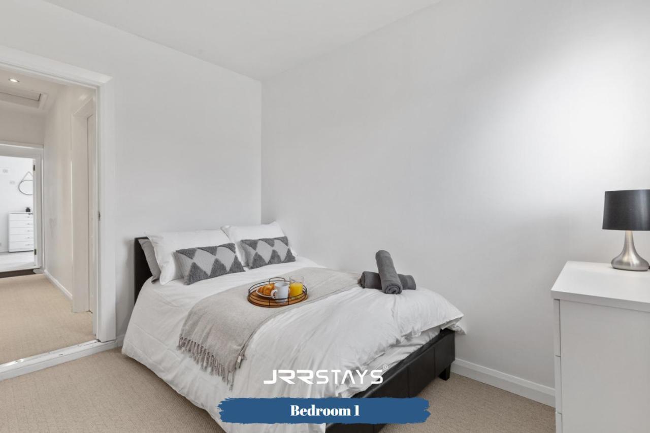 Nuneaton - Ideal 3 Bedroom, Wi-Fi Parking, Sleeps 6 - Jrr Stays 外观 照片