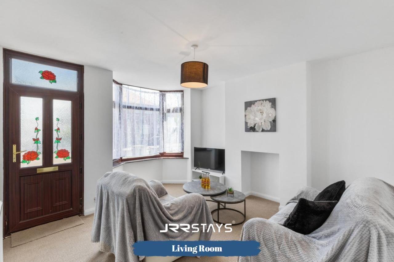 Nuneaton - Ideal 3 Bedroom, Wi-Fi Parking, Sleeps 6 - Jrr Stays 外观 照片
