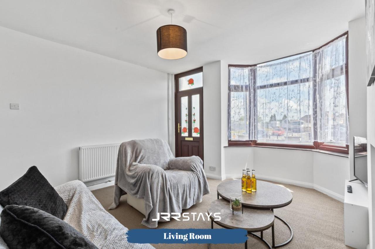Nuneaton - Ideal 3 Bedroom, Wi-Fi Parking, Sleeps 6 - Jrr Stays 外观 照片