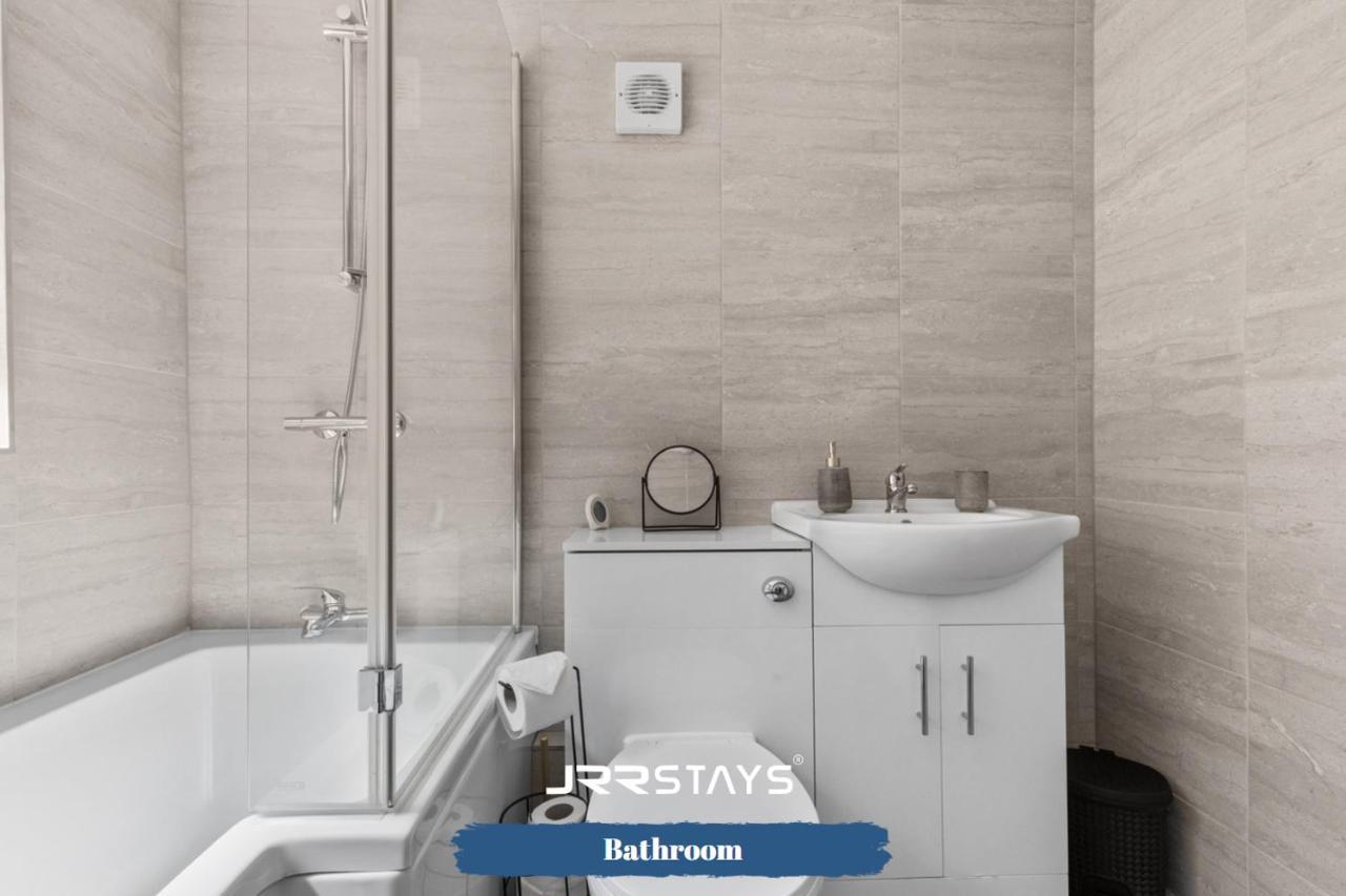 Nuneaton - Ideal 3 Bedroom, Wi-Fi Parking, Sleeps 6 - Jrr Stays 外观 照片